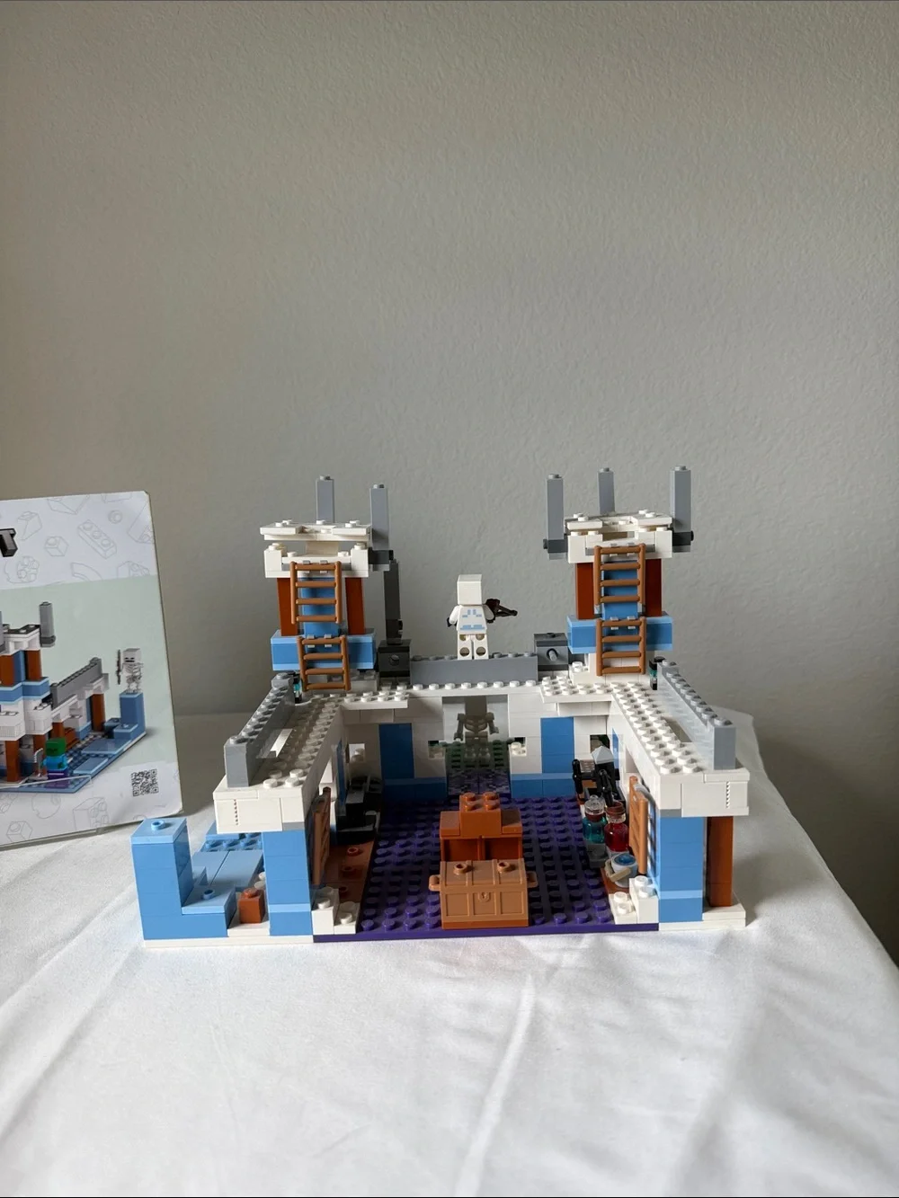 LEGO Minecraft Ice Castle Set 21186 with Instruction Booklet